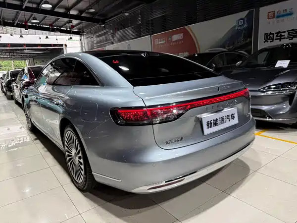 Stelato S9 2025