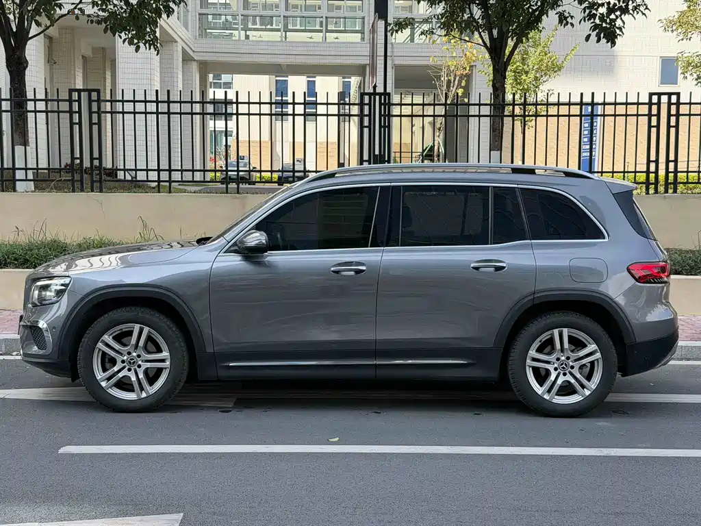 Mercedes-Benz GLB 2021 — фото 6