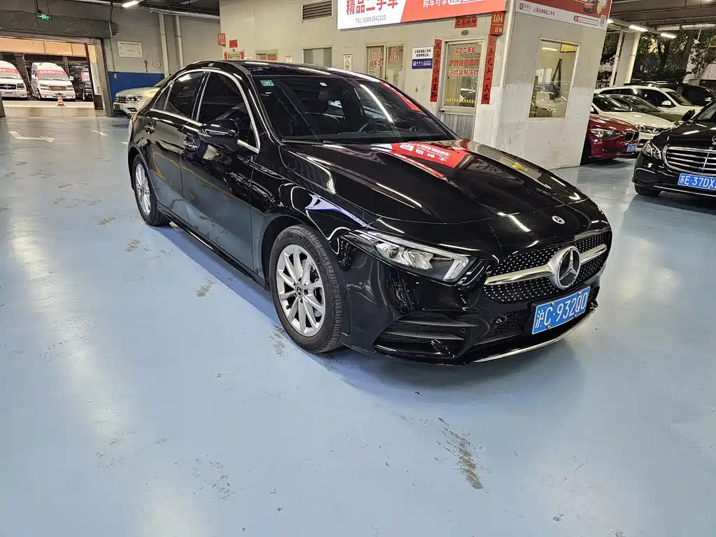 Mercedes-Benz A-Class 2022 — фото 3
