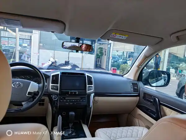 Toyota Land Cruiser 2015