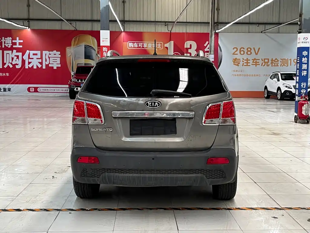 Kia Sorento 2011 — фото 15