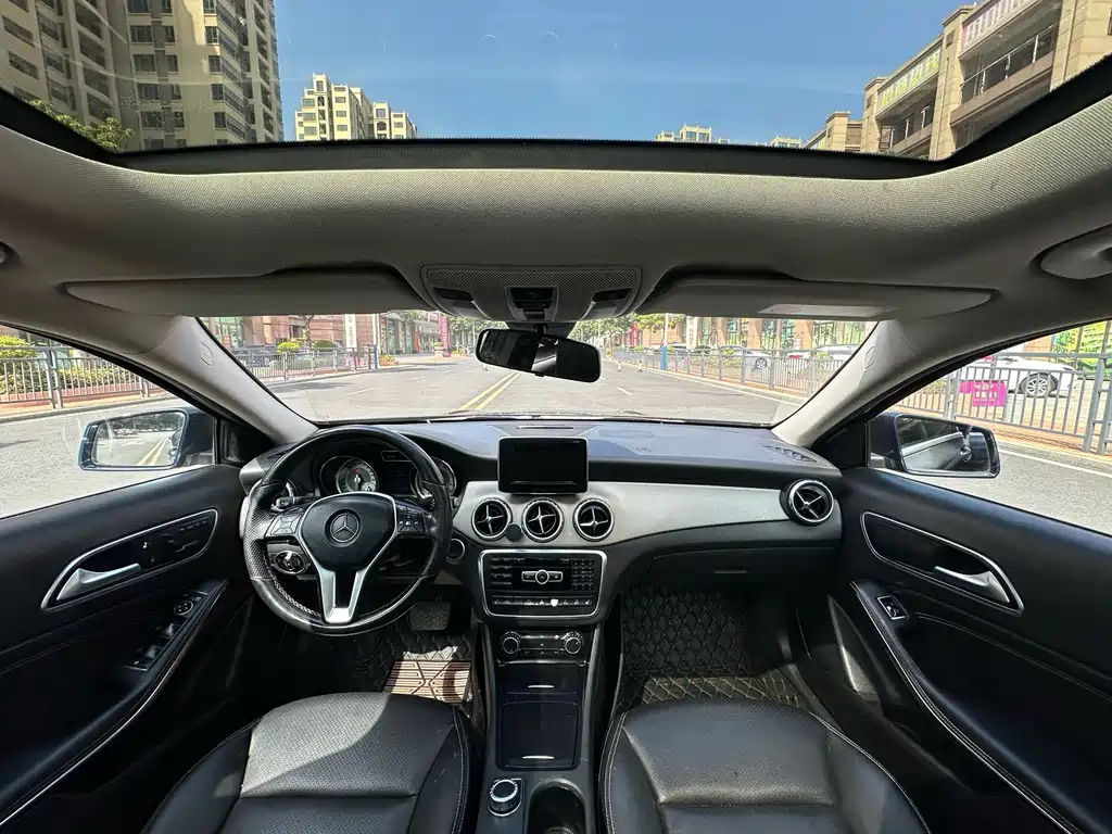 Mercedes-Benz GLA 2015 — фото 13