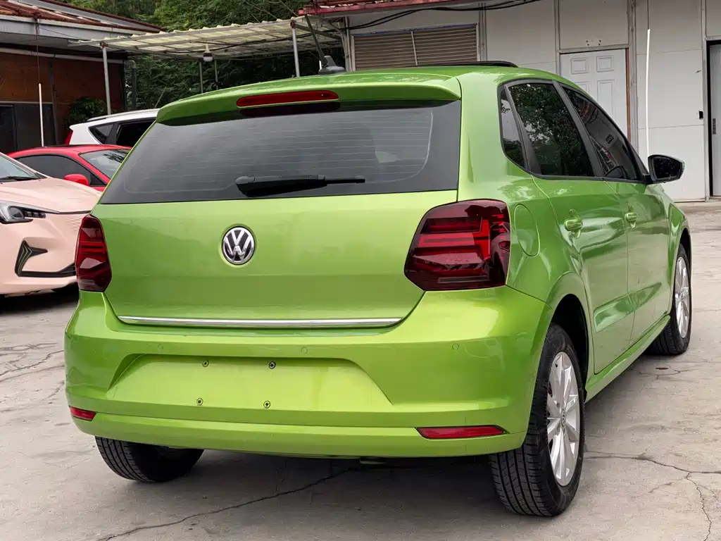 Volkswagen Polo 2014 — фото 13