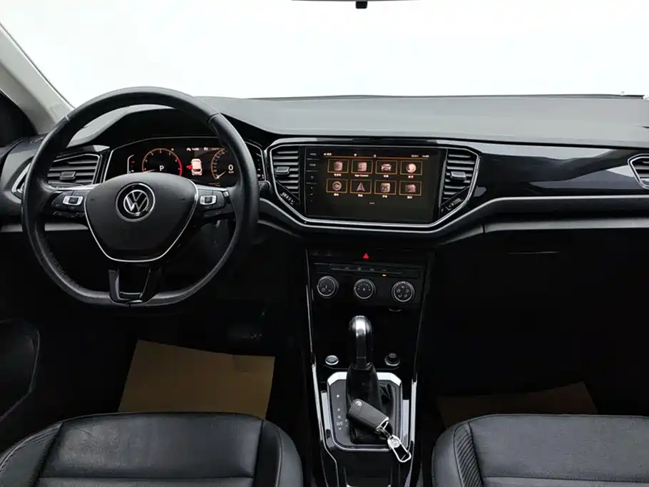Volkswagen T-Roc 2021 — фото 12