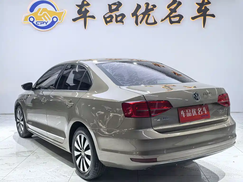 Volkswagen Sagitar 2017