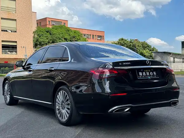 Mercedes-Benz E-Class 2021