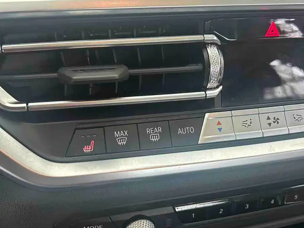 BMW 3 Series 2022 — фото 17