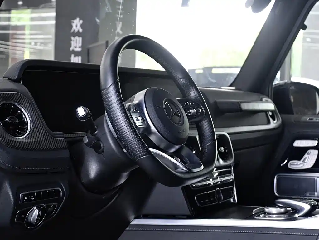 Mercedes-Benz G-Class 2025 — фото 15