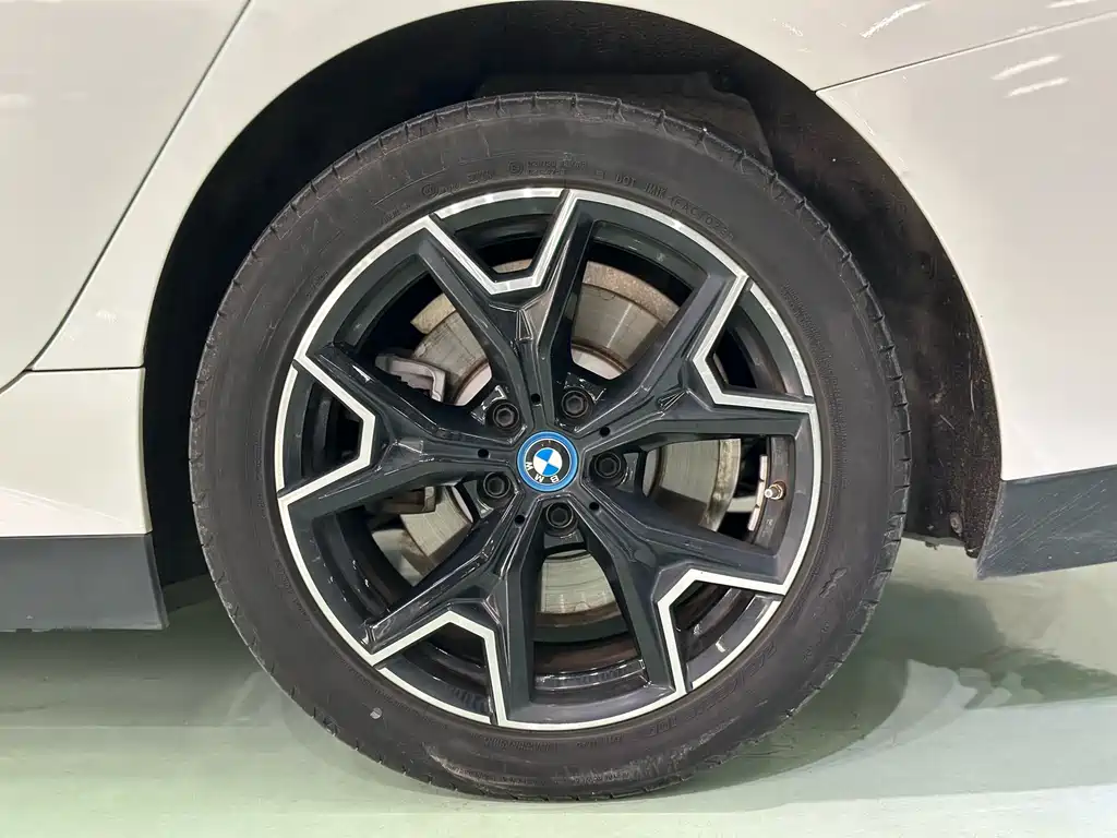BMW i3 2023 — фото 8
