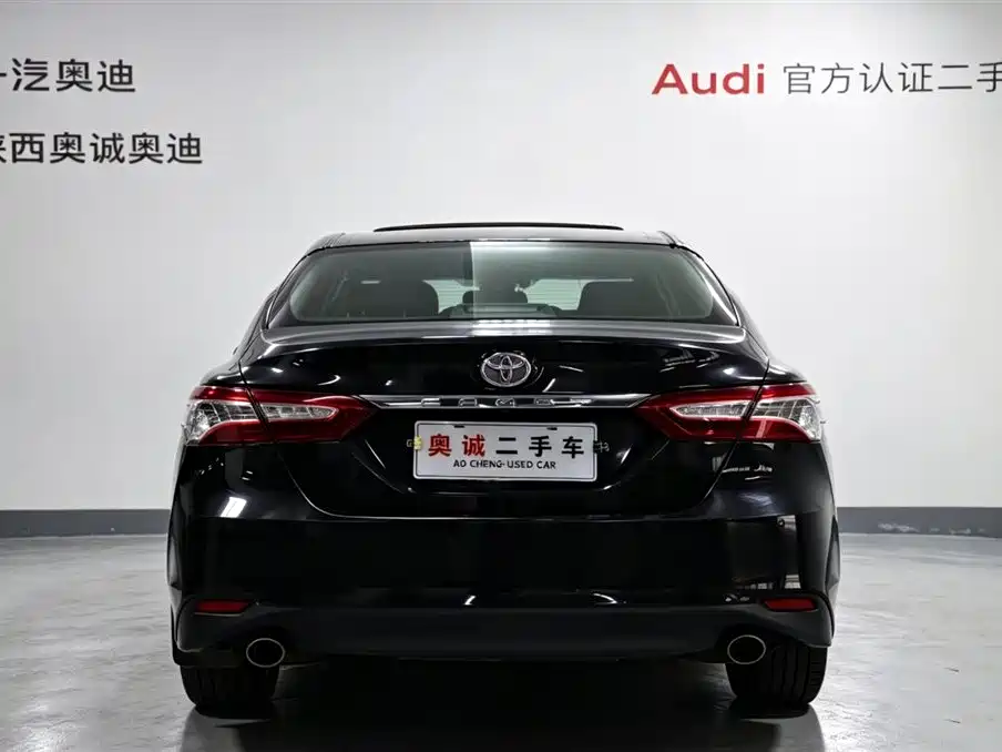 Toyota Camry 2019 — фото 5