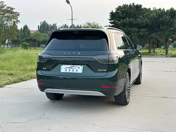 AITO M9 2025
