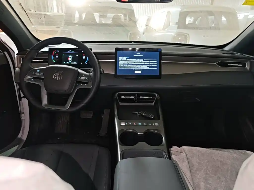 BYD Qin PLUS 2026 — фото 10