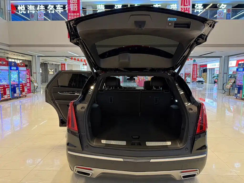 Cadillac XT5 2021 — фото 9