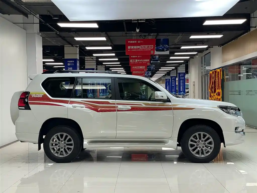 Toyota Prado 2019 — фото 3