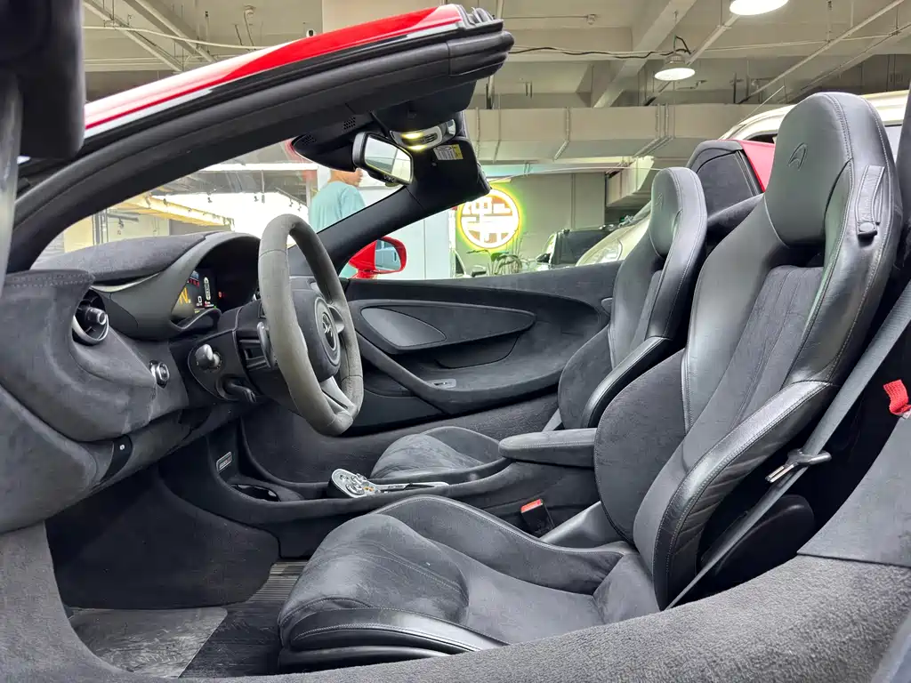 McLaren 600LT 2020 — фото 15