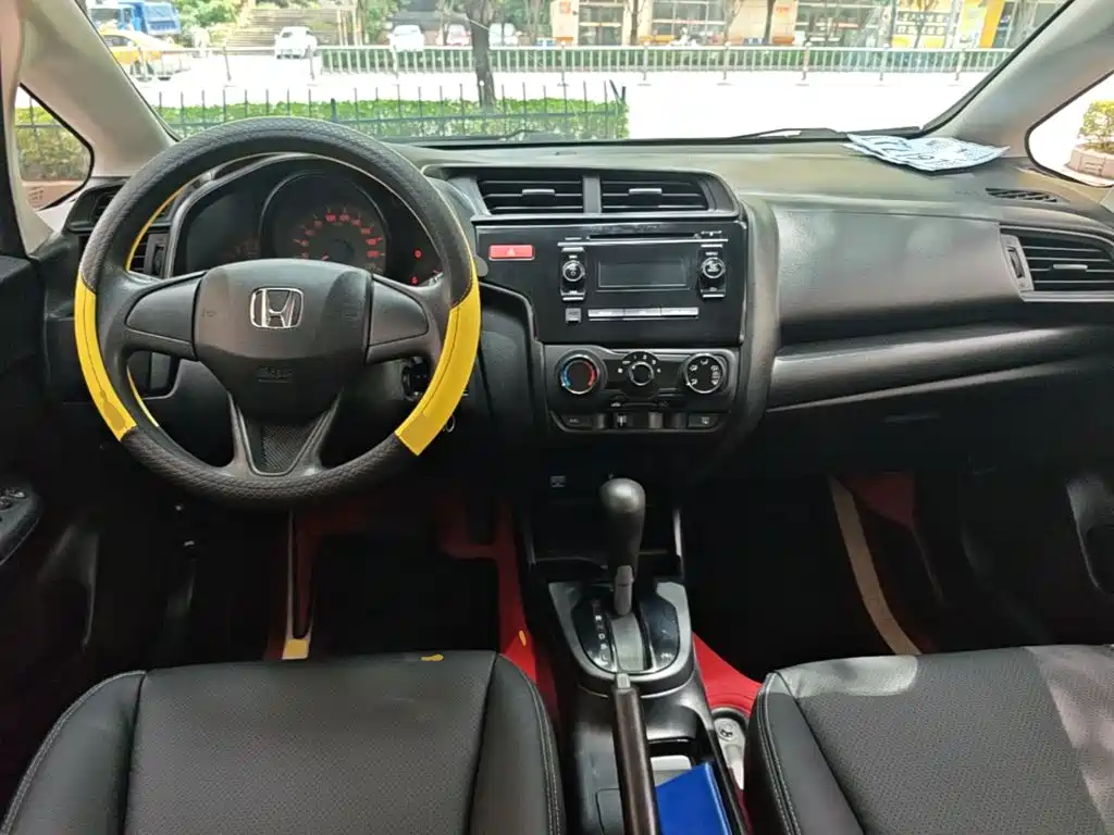 Honda Fit 2023 — фото 10