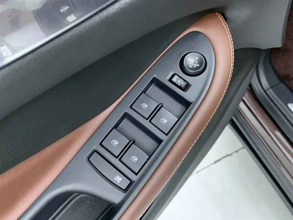 Buick Envision Plus 2021 — фото 28