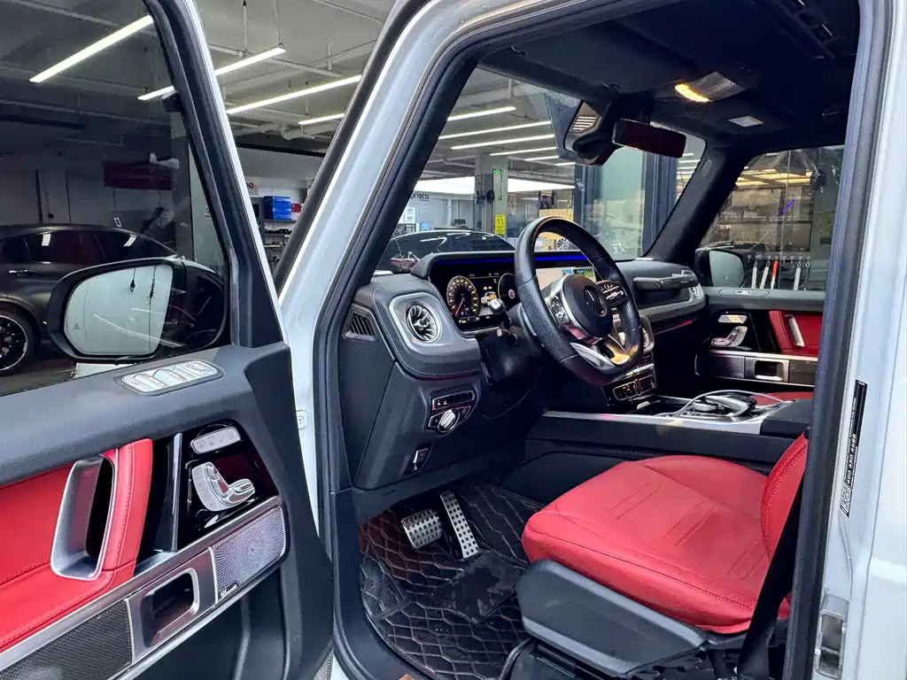 Mercedes-Benz G-Class 2023 — фото 11