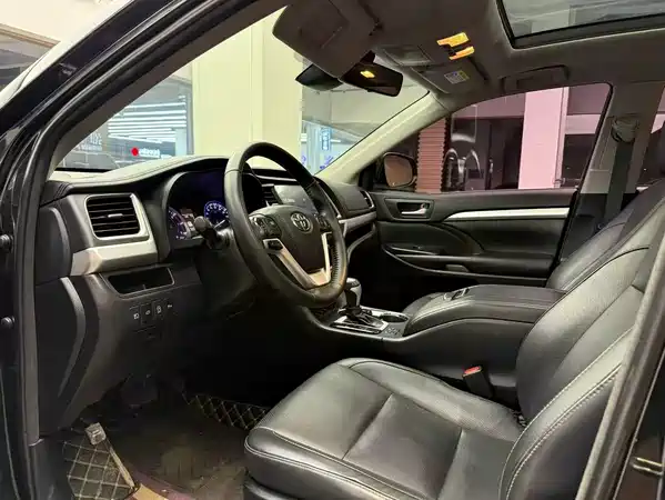 Toyota Highlander 2018