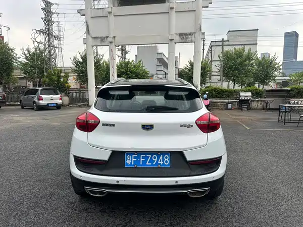 Geely Emgrand GS 2017