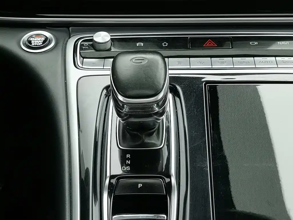 GAC Motor Trumpchi M8 2021 — фото 13