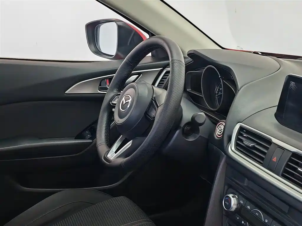 Mazda 3 Axela 2019 — фото 22