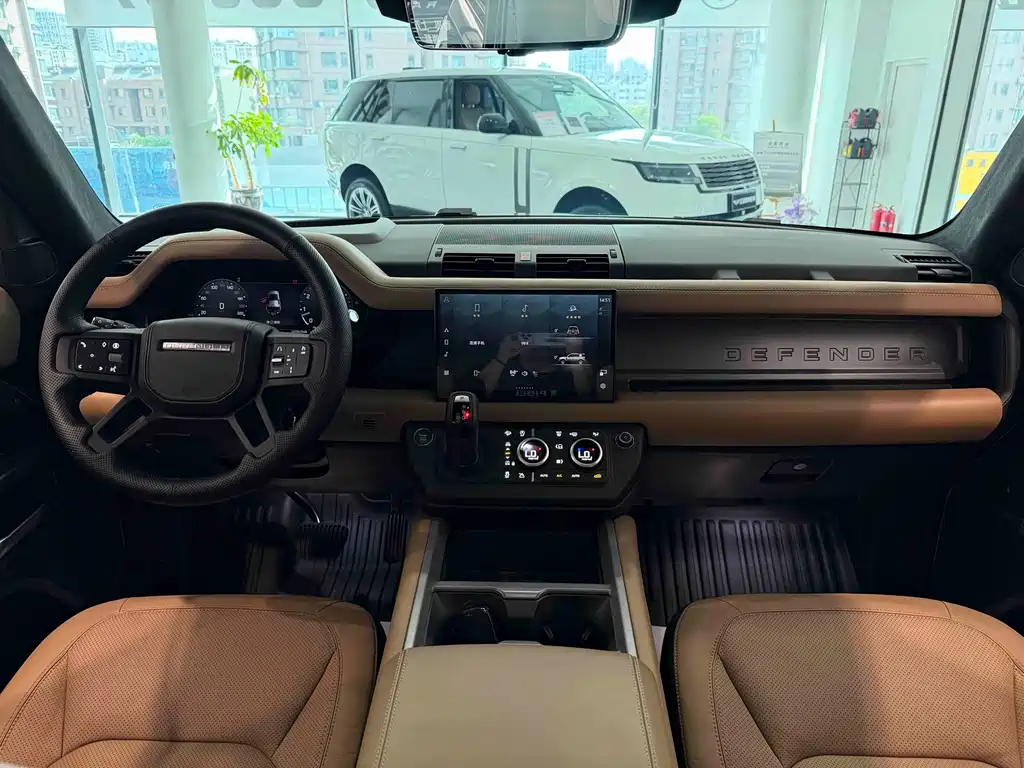 Land Rover Defender 2025 — фото 20