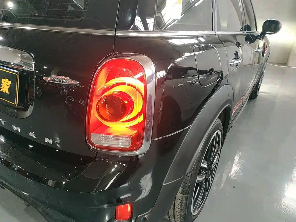 MINI JCW Countryman 2019 — фото 24