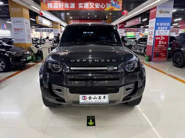 Land Rover Defender 2023