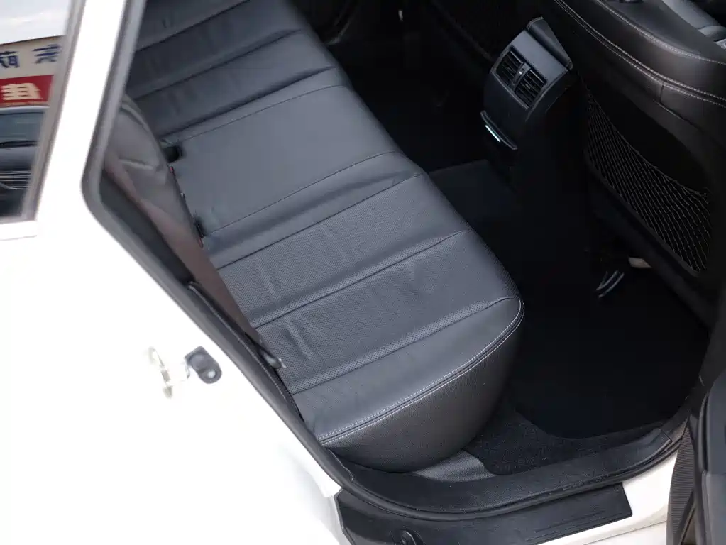 Subaru Outback 2014 — фото 39