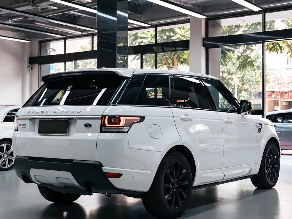 Land Rover Range Rover Sport 2015 — фото 3