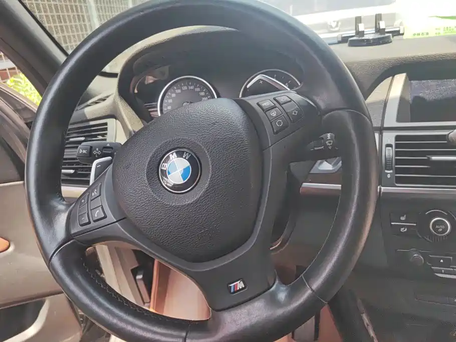 BMW X5 2014 — фото 15