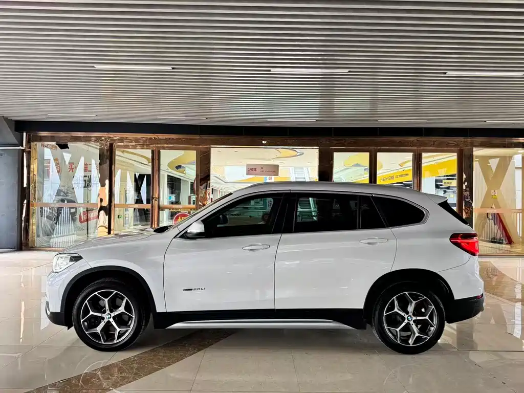 BMW X1 2018 — фото 3