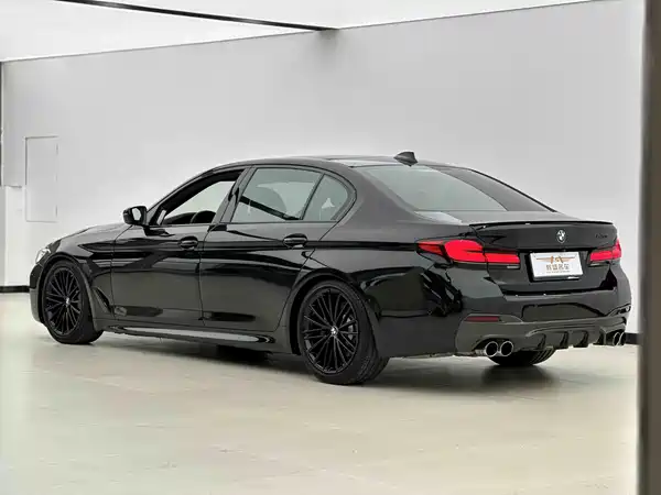 BMW 5 Series 2021