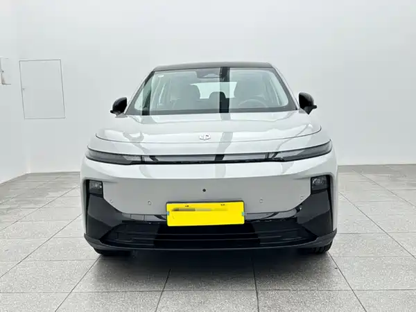 Leapmotor B10 2025