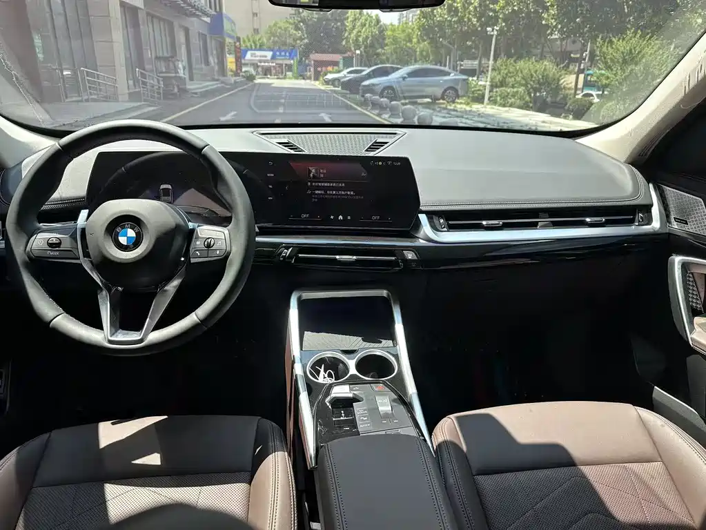 BMW X1 2025 — фото 8