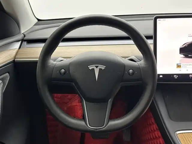 Tesla Model Y 2022 — фото 11