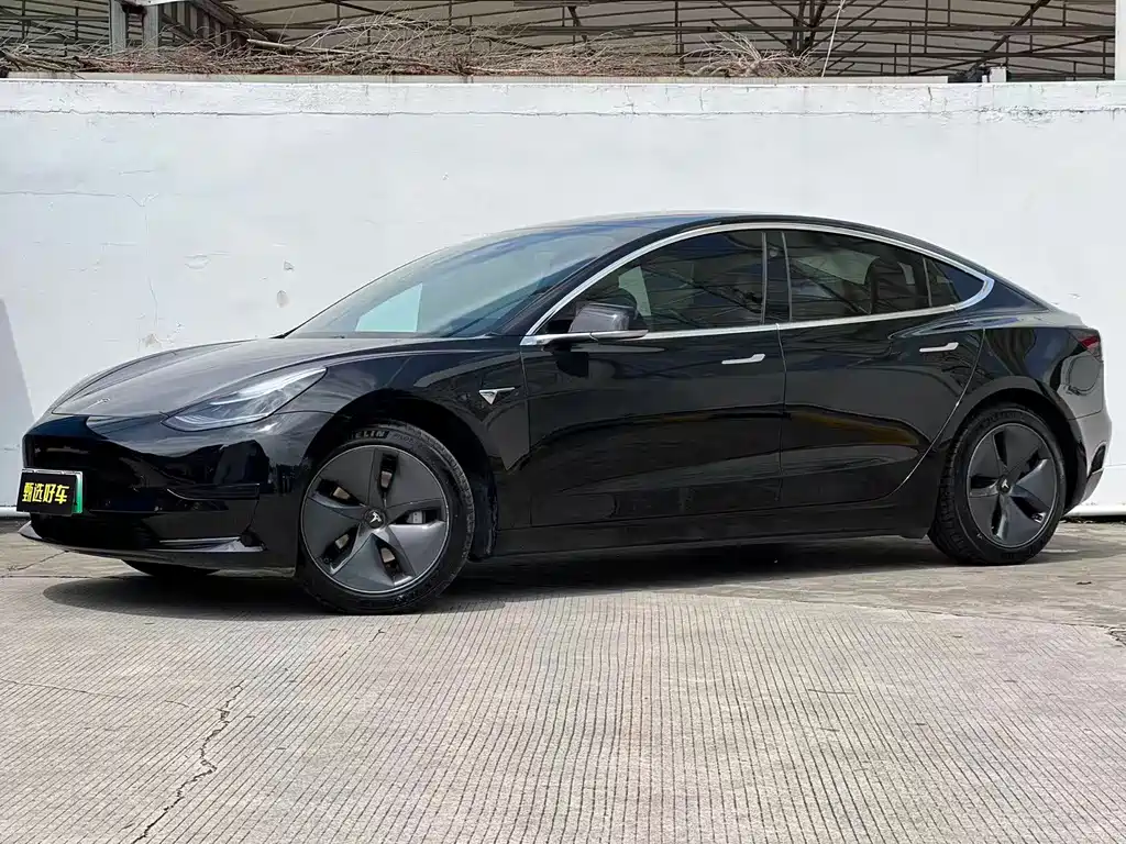 Tesla Model 3 2020 — фото 1