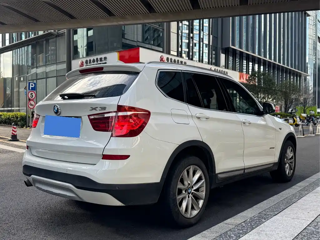 BMW X3 2014 — фото 17