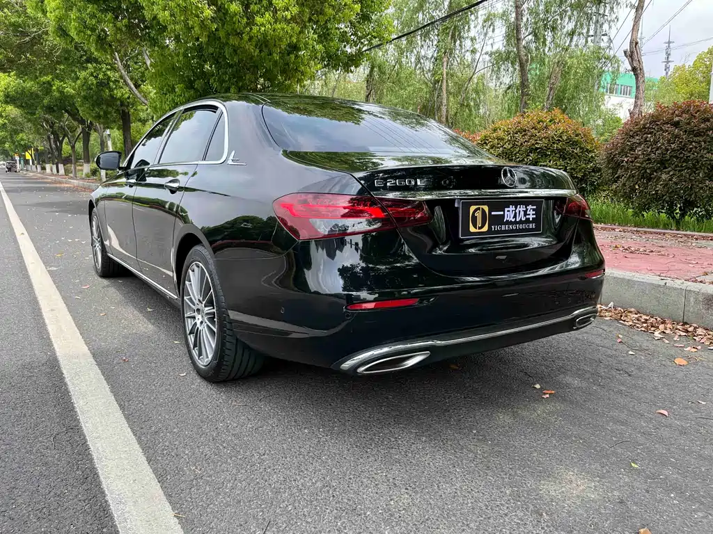 Mercedes-Benz E-Class 2021