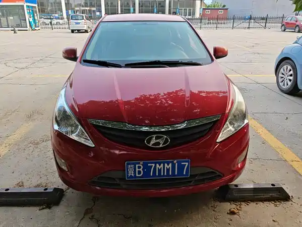 Hyundai Accent 2013