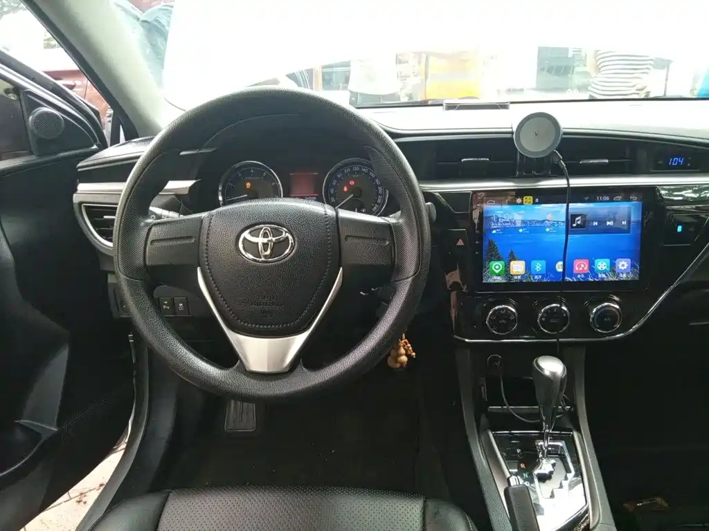 Toyota Corolla 2017 — фото 11