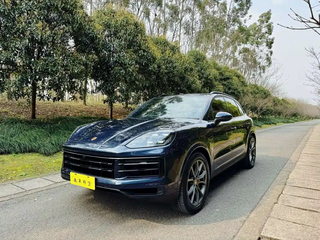 Porsche Cayenne 2025