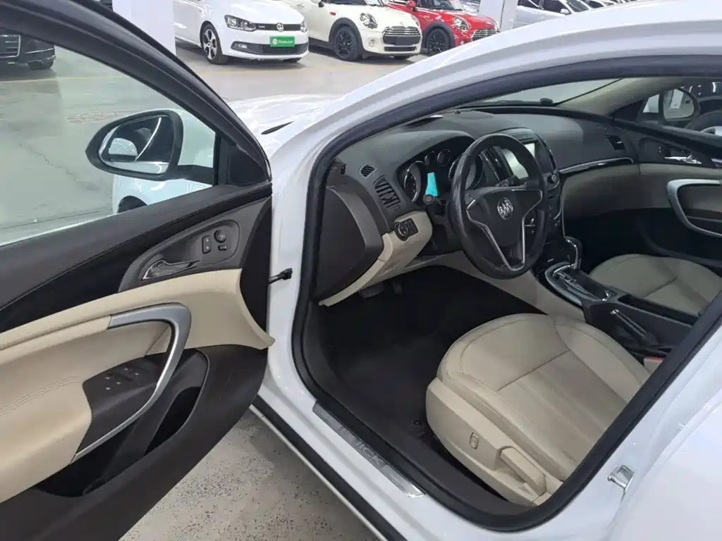 Buick Regal 2015 — фото 16