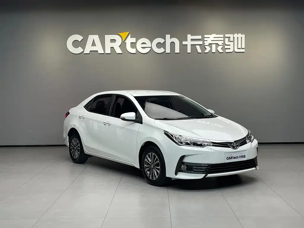 Toyota Corolla 2018 — фото 3