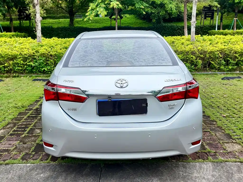 Toyota Corolla 2018 — фото 20