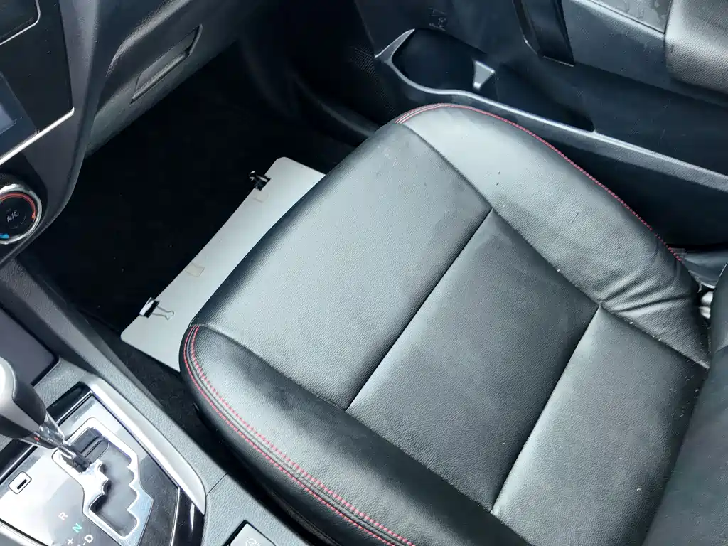 Toyota Corolla 2018 — фото 46