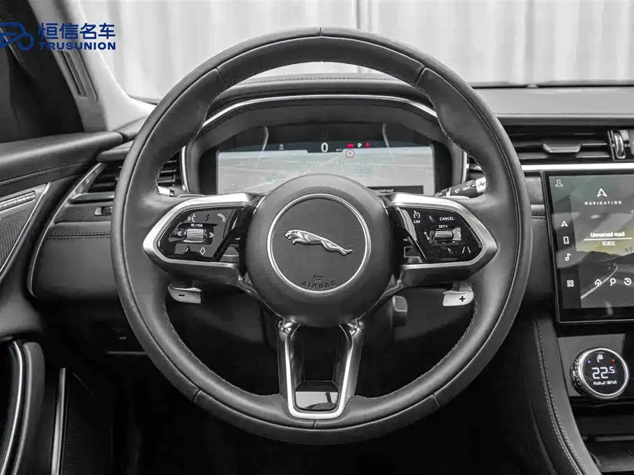 Jaguar XFL 2021 — фото 18