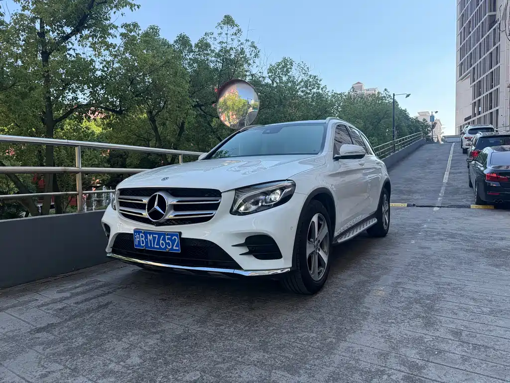 Mercedes-Benz GLC 2017 — фото 1
