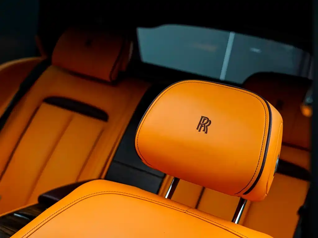Rolls-Royce Cullinan 2019 — фото 16